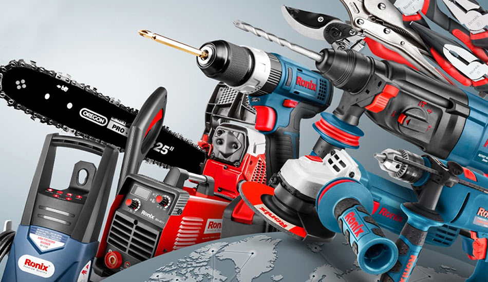 "مقایسه ابزارآلات سنتی و ابزارآلات دیجیتال در کارگاه‌های ساخت و تولید"